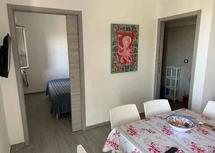 Riva Del Golfo דירה *